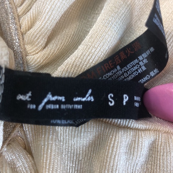 Halter Top - Picture 16 of 16